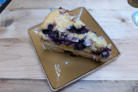 Cake Inn photo 1